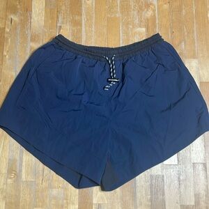 Women’s Lululemon Evergreen high rise shorts
